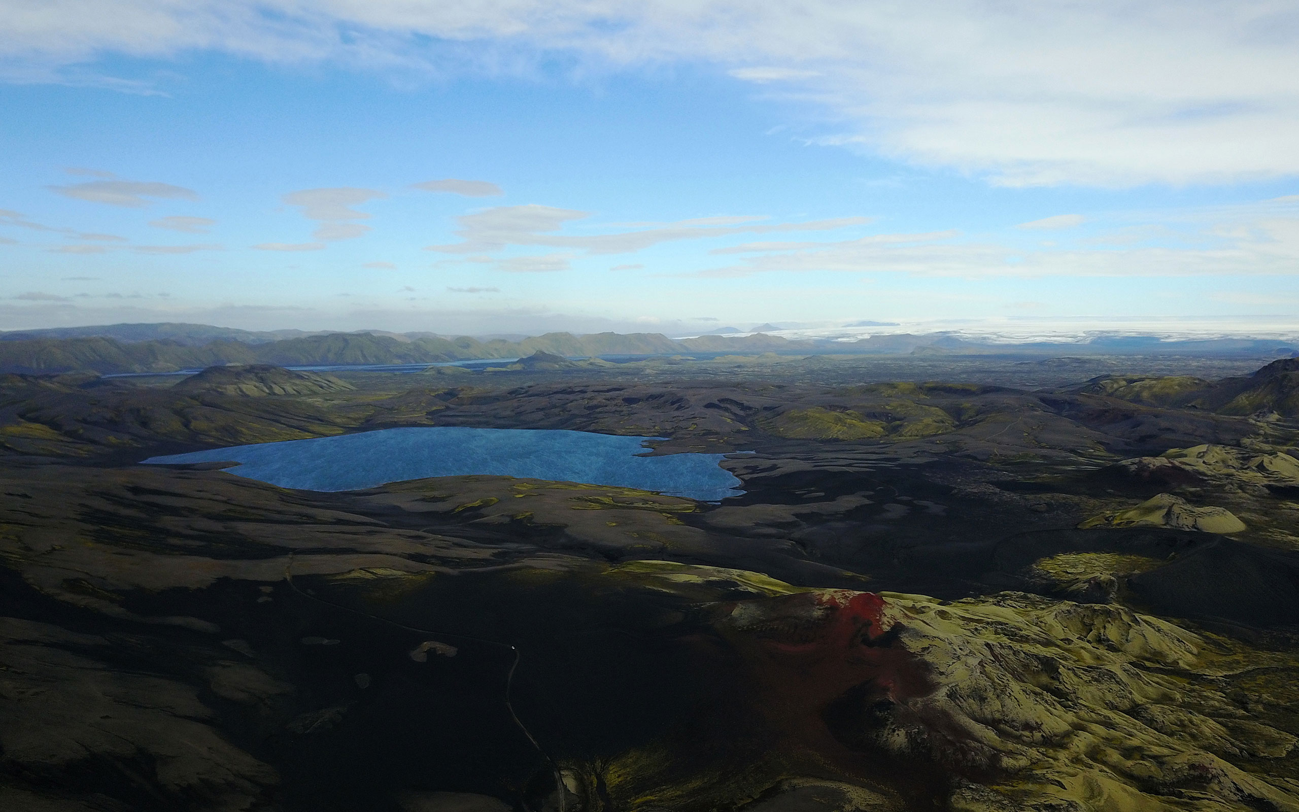 Drohnen Landschaftsaufnahmen einer Vulkanlandschaft in Island